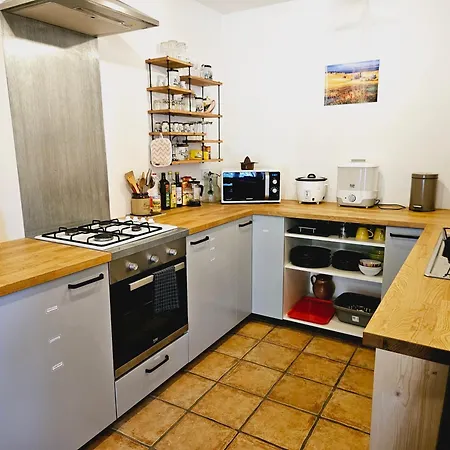 Jolie Maison A